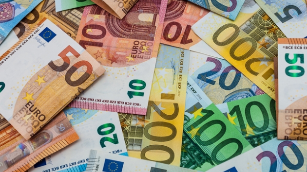 Black Friday 2025: Markenware bleibt gefragt, Budget schrumpft - Quelle: Stockfotos MG/Adobe Stock